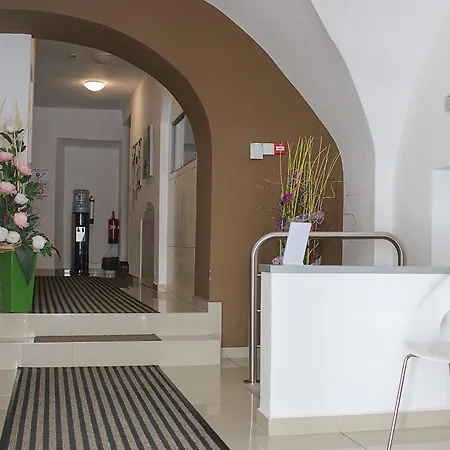 U Tri Hrusek & Apart Otel Ceske Budejovice