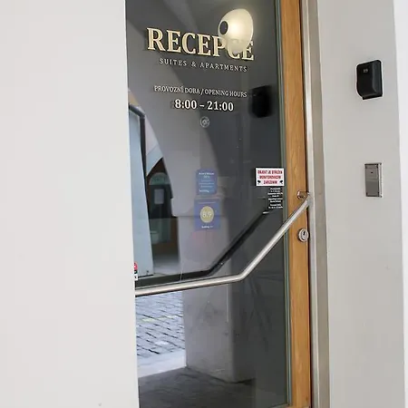 Apartmanhotel U Tri Hrusek & 4*
