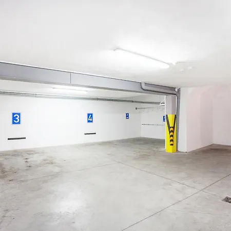 U Tří Hrušek Suites&apartments Aparthotel 4*