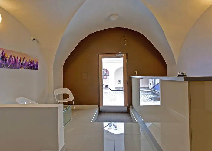 U Tri Hrusek & Aparthotel 4*