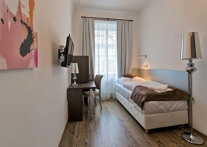 U Tri Hrusek & Ceske Budejovice