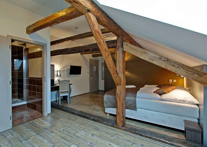 Aparthotel U Tri Hrusek &