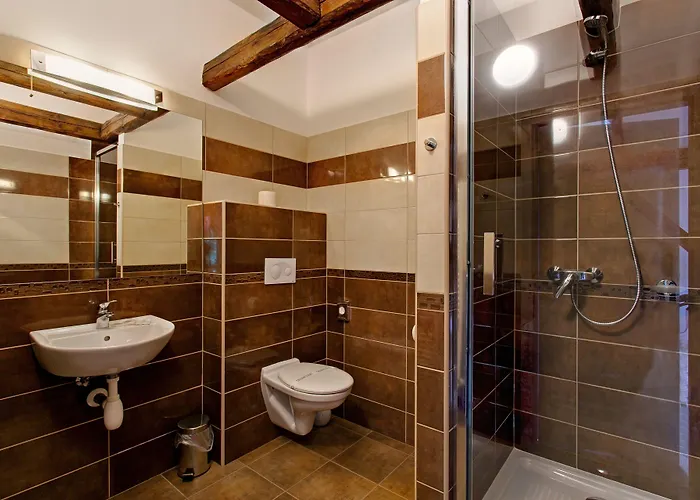 U Tri Hrusek & Aparthotel Ceske Budejovice