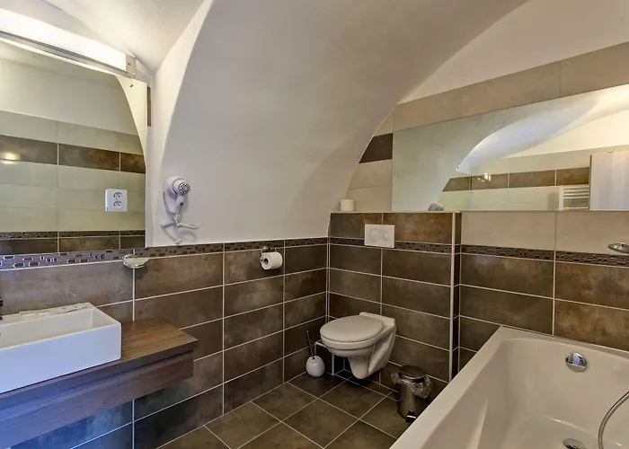 Aparthotel U Tri Hrusek & 4*
