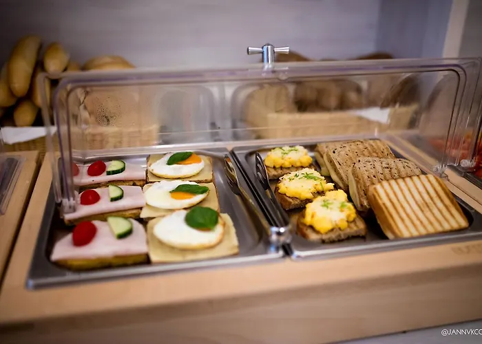 U Tri Hrusek & Aparthotel Ceske Budejovice