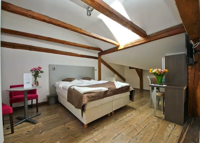 Aparthotel U Tří Hrušek Suites&apartments