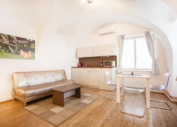 U Tri Hrusek & Ceske Budejovice